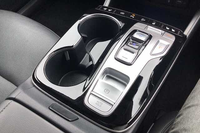 Hyundai TUCSON 1.6 TGDi Plug-in Hybrid Ultimate 5dr 4WD Auto Atlas White