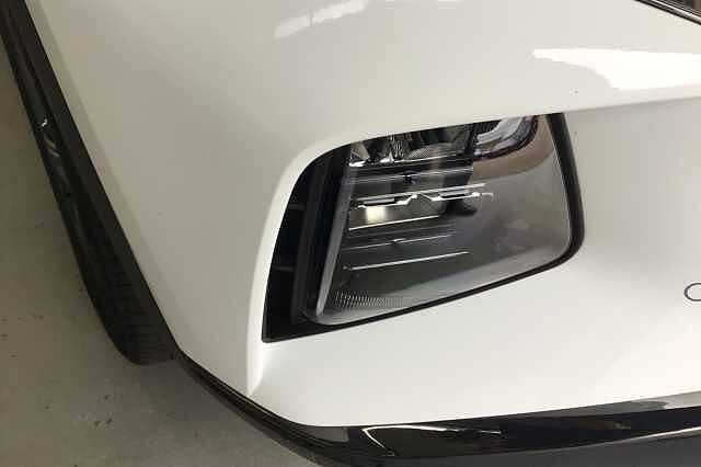 Hyundai TUCSON 1.6 TGDi Plug-in Hybrid Ultimate 5dr 4WD Auto Atlas White
