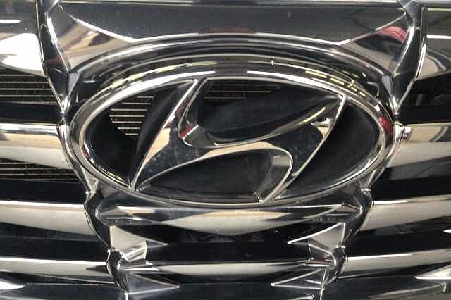 Hyundai TUCSON 1.6 TGDi Plug-in Hybrid Ultimate 5dr 4WD Auto Atlas White