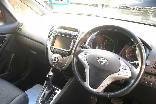 Hyundai IX20 1.6 Premium Nav 5dr Auto Fiery Red