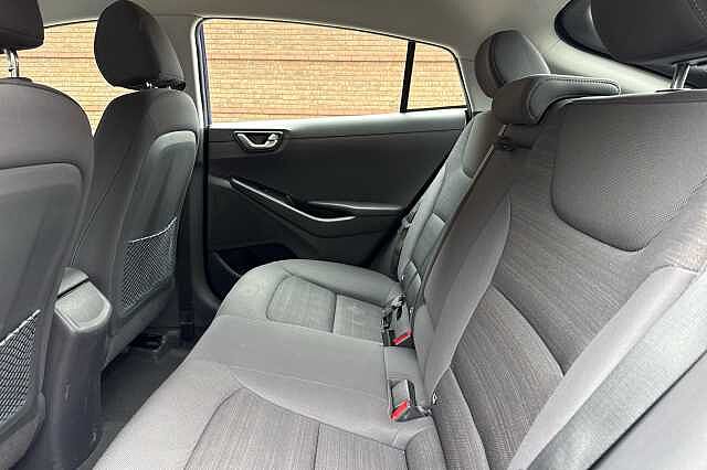 Hyundai IONIQ 1.6 GDi Hybrid SE 5dr DCT