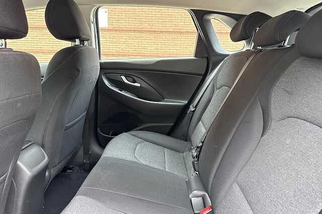 Hyundai i30 1.0T GDi SE Connect 5dr