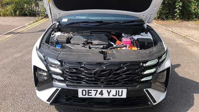 Hyundai TUCSON 1.6T Hybrid N Line S 5dr Auto Hybrid Estate White