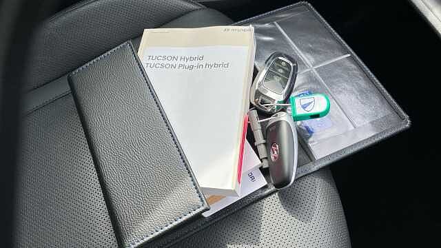 Hyundai TUCSON 1.6 TGDi Hybrid 230 Ultimate 5dr 2WD Auto Hybrid Estate White