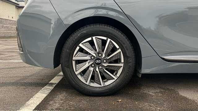 Hyundai IONIQ 100kW Premium 38kWh 5dr Auto Electric Hatchback