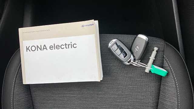 Hyundai KONA 150kW Premium 64kWh 5dr Auto Electric Hatchback