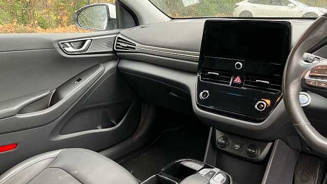 Hyundai IONIQ 100kW Premium SE 38kWh 5dr Auto Electric Hatchback