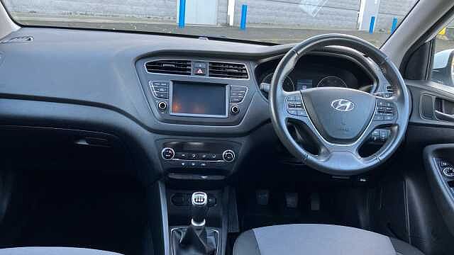 Hyundai i20 1.2 MPi Premium Nav 5dr Petrol Hatchback