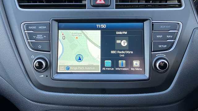 Hyundai i20 1.2 MPi Premium Nav 5dr Petrol Hatchback