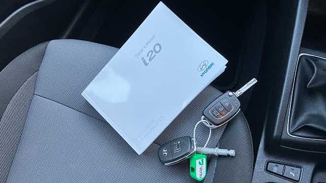 Hyundai i20 1.2 MPi Premium Nav 5dr Petrol Hatchback
