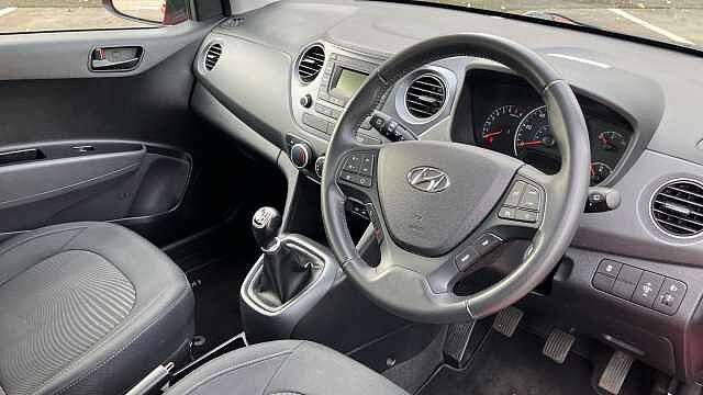 Hyundai i10 1.0 SE 5dr Petrol Hatchback