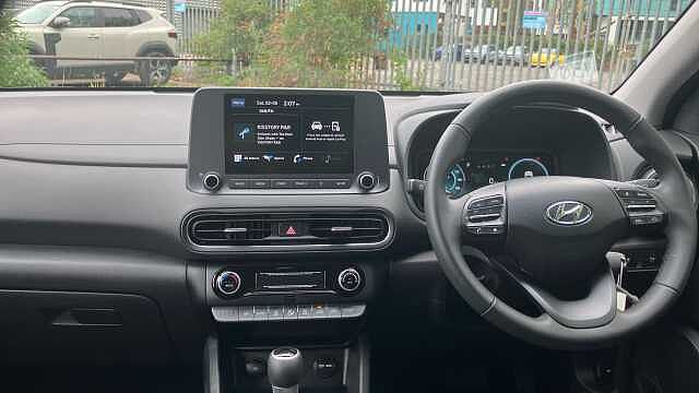 Hyundai KONA 1.6 GDi Hybrid SE Connect 5dr DCT Hybrid Hatchback White