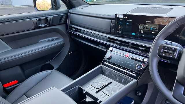 Hyundai SANTA FE 1.6 TGDi Plug-in Hybrid Calligraphy 5dr 4WD Auto Estate Metallic - Ecotronic Grey