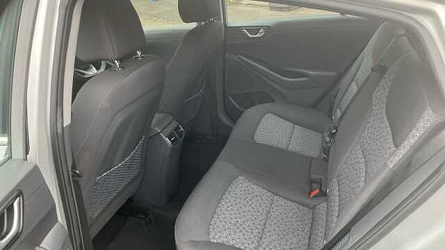 Hyundai IONIQ 1.6 GDi Plug-in Hybrid Premium 5dr DCT Hatchback