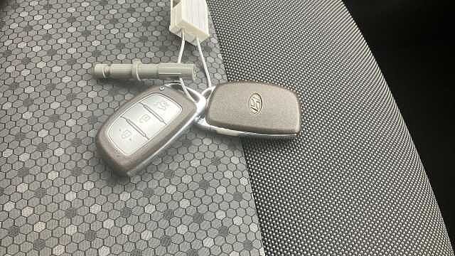 Hyundai IONIQ 1.6 GDi Plug-in Hybrid Premium 5dr DCT Hatchback