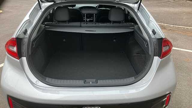 Hyundai IONIQ 1.6 GDi Plug-in Hybrid Premium 5dr DCT Hatchback