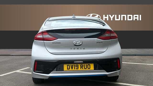 Hyundai IONIQ 1.6 GDi Plug-in Hybrid Premium 5dr DCT Hatchback