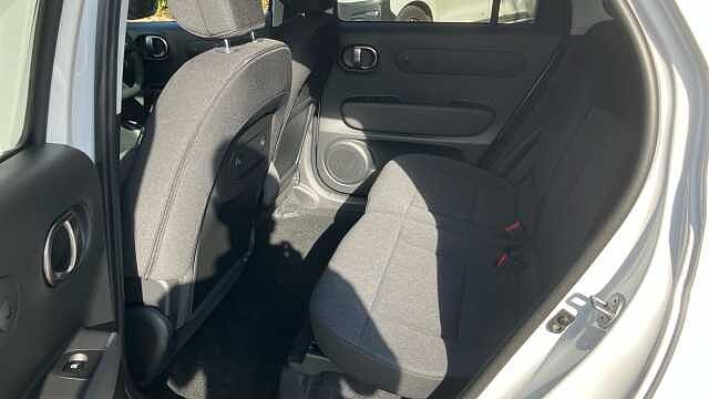 Hyundai INSTER 85kW 02 49kWh 5dr Auto Electric Hatchback White