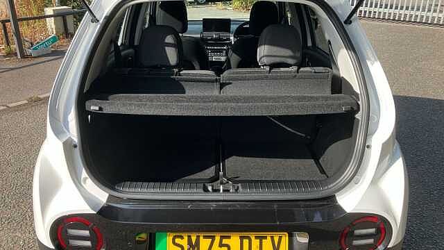 Hyundai INSTER 85kW 02 49kWh 5dr Auto Electric Hatchback White
