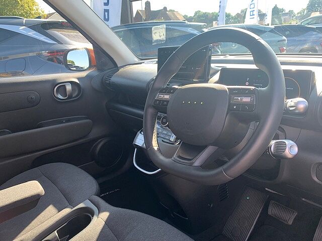 Hyundai INSTER 85kW 02 49kWh 5dr Auto Orange