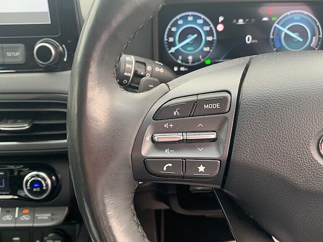 Hyundai KONA 1.6 GDi Hybrid Premium 5dr DCT Grey