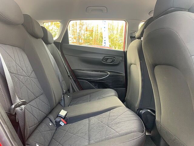 Hyundai BAYON 1.0 TGDi 48V MHEV SE Connect 5dr DCT Red