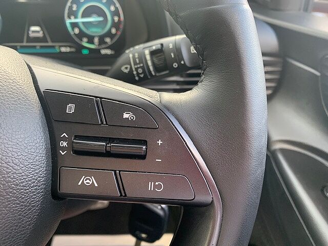 Hyundai BAYON 1.0 TGDi 48V MHEV SE Connect 5dr DCT Red