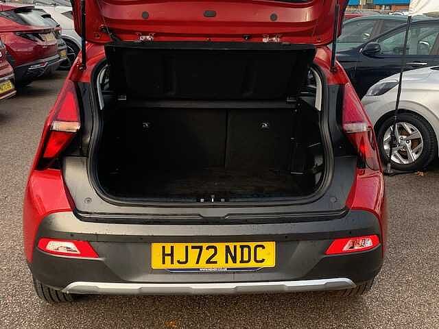 Hyundai BAYON 1.0 TGDi 48V MHEV SE Connect 5dr DCT Red