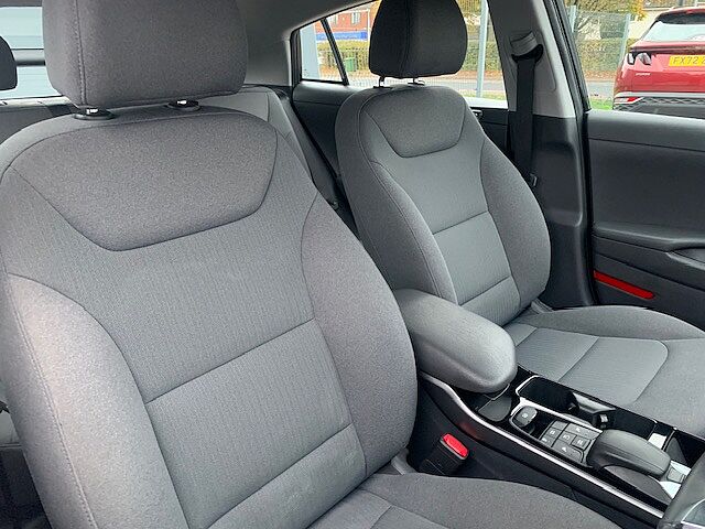 Hyundai IONIQ 100kW Premium 38kWh 5dr Auto