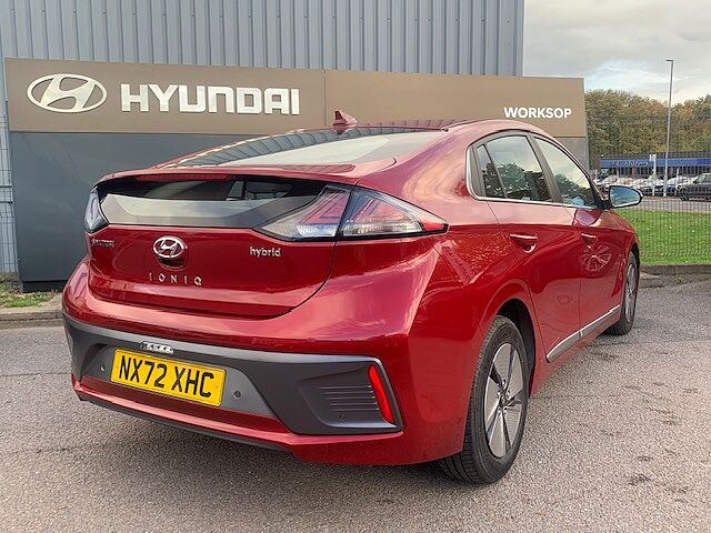Hyundai IONIQ 1.6 GDi Hybrid Premium 5dr DCT Red