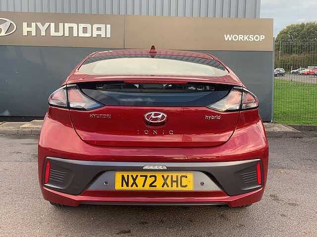 Hyundai IONIQ 1.6 GDi Hybrid Premium 5dr DCT Red