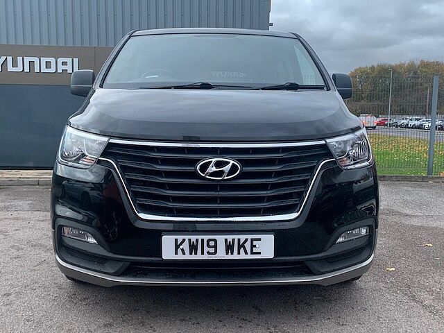 Hyundai i800 2.5 CRDi SE Nav 5dr