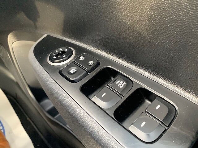 Hyundai i10 1.0 Play 5dr