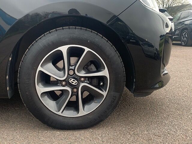 Hyundai i10 1.0 Premium 5dr