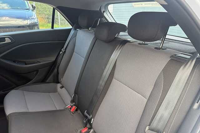 Hyundai i20 1.2 MPi SE 5dr