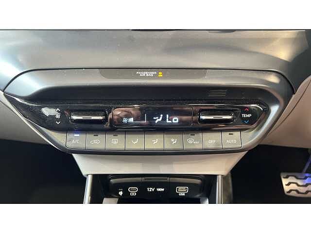 Hyundai BAYON 1.0 TGDi Ultimate 5dr DCT White