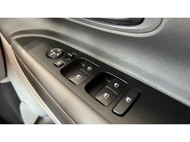 Hyundai BAYON 1.0 TGDi Ultimate 5dr DCT White