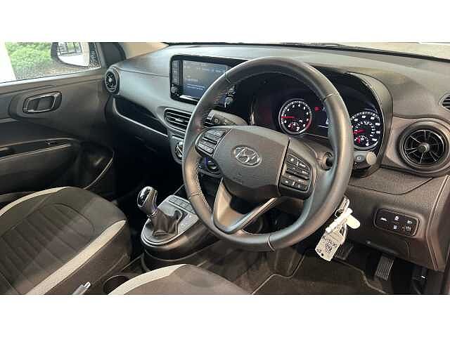 Hyundai I10 1.2 MPi SE Connect 5dr Auto Red