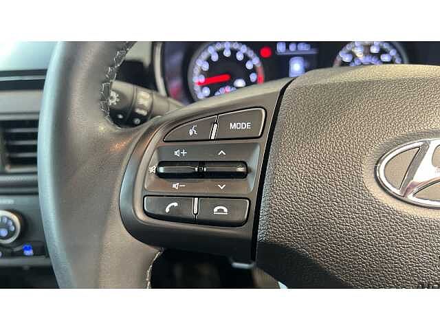 Hyundai I10 1.2 MPi SE Connect 5dr Auto Red