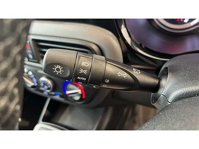 Hyundai I10 1.2 MPi SE Connect 5dr Auto Red