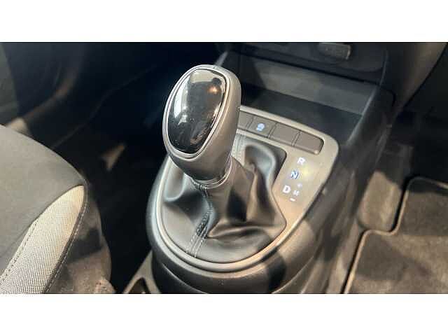 Hyundai I10 1.2 MPi SE Connect 5dr Auto Red