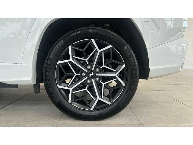 Hyundai TUCSON 1.6 TGDi Plug-in Hybrid N Line 5dr 4WD Auto WHITE