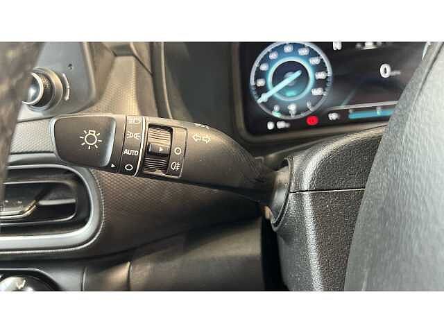 Hyundai KONA 1.0 TGDi 48V MHEV SE Connect 5dr BLACK