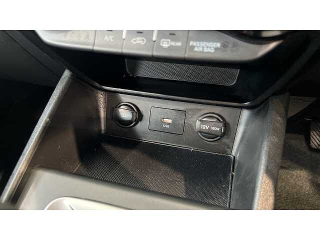 Hyundai KONA 1.0 TGDi 48V MHEV SE Connect 5dr BLACK