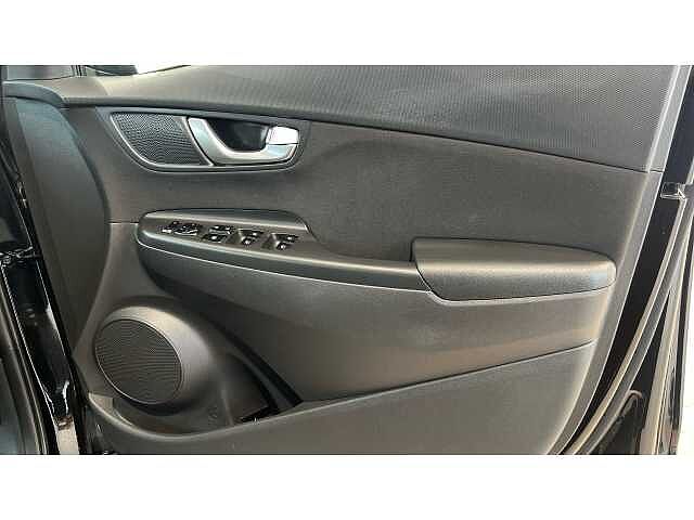 Hyundai KONA 1.0 TGDi 48V MHEV SE Connect 5dr BLACK
