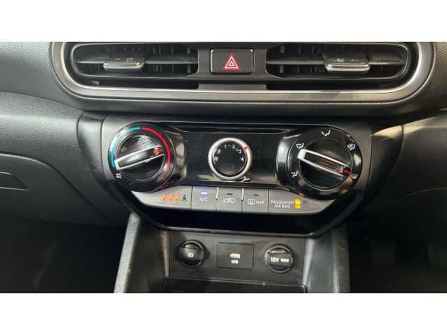 Hyundai KONA 1.0 TGDi 48V MHEV SE Connect 5dr BLACK