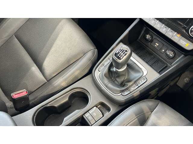 Hyundai KONA 1.0 TGDi 48V MHEV Ultimate 5dr WHITE