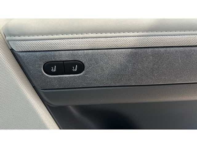 Hyundai IONIQ 5 160kW Ultimate 73 kWh 5dr Auto Gold