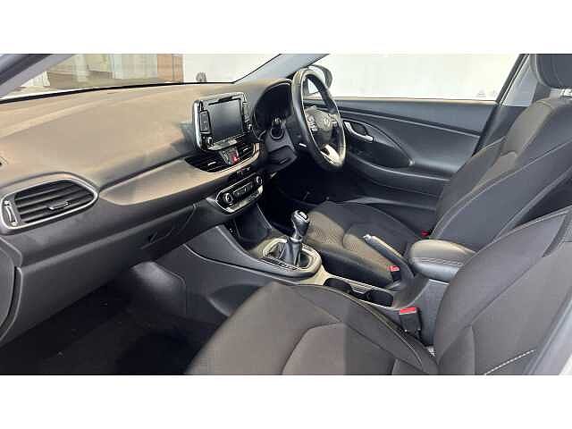 Hyundai I30 1.0T GDI SE Nav 5dr White