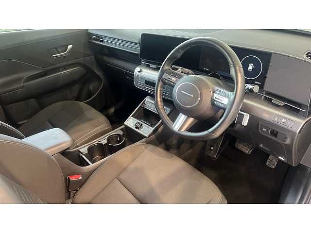 Hyundai KONA 160kW Advance 65kWh 5dr Auto SILVER